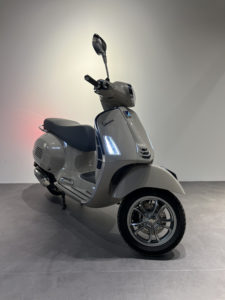 VESPA GTS 125