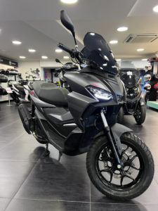 APRILIA SR GT 125